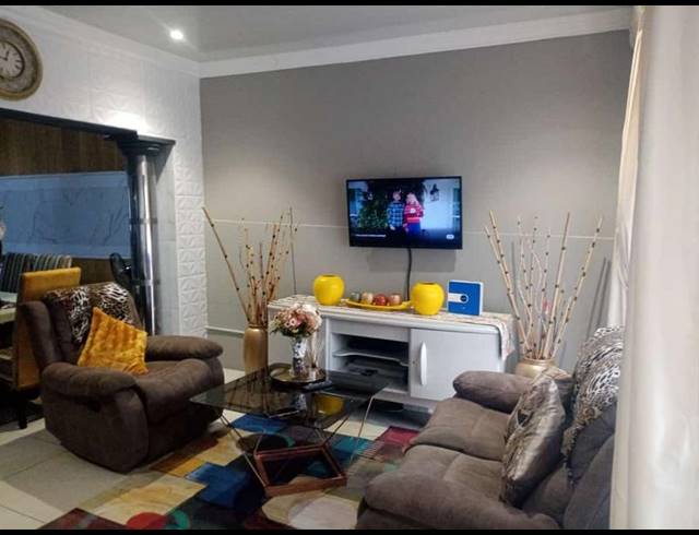 2 BEDROOM HOUSE FOR SALE IN KAALFONTEIN